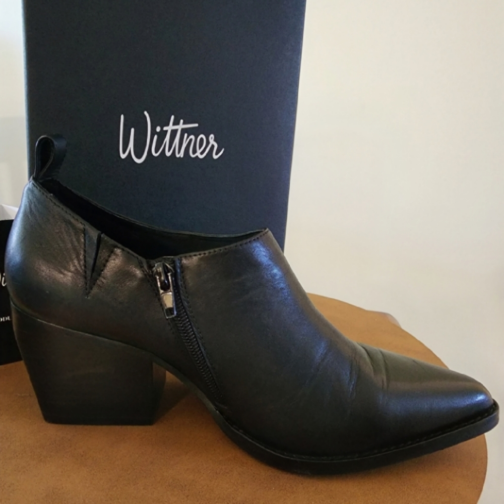 WITTNER Keisha Pointed Toe Block Heel Booties - Picture 2 of 6